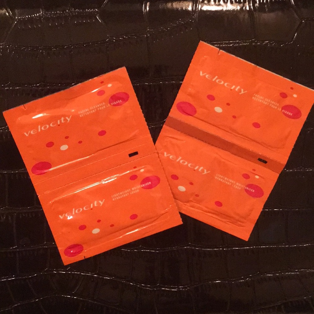 🆓Velocity by Mary Kay cleanser & moisturizer